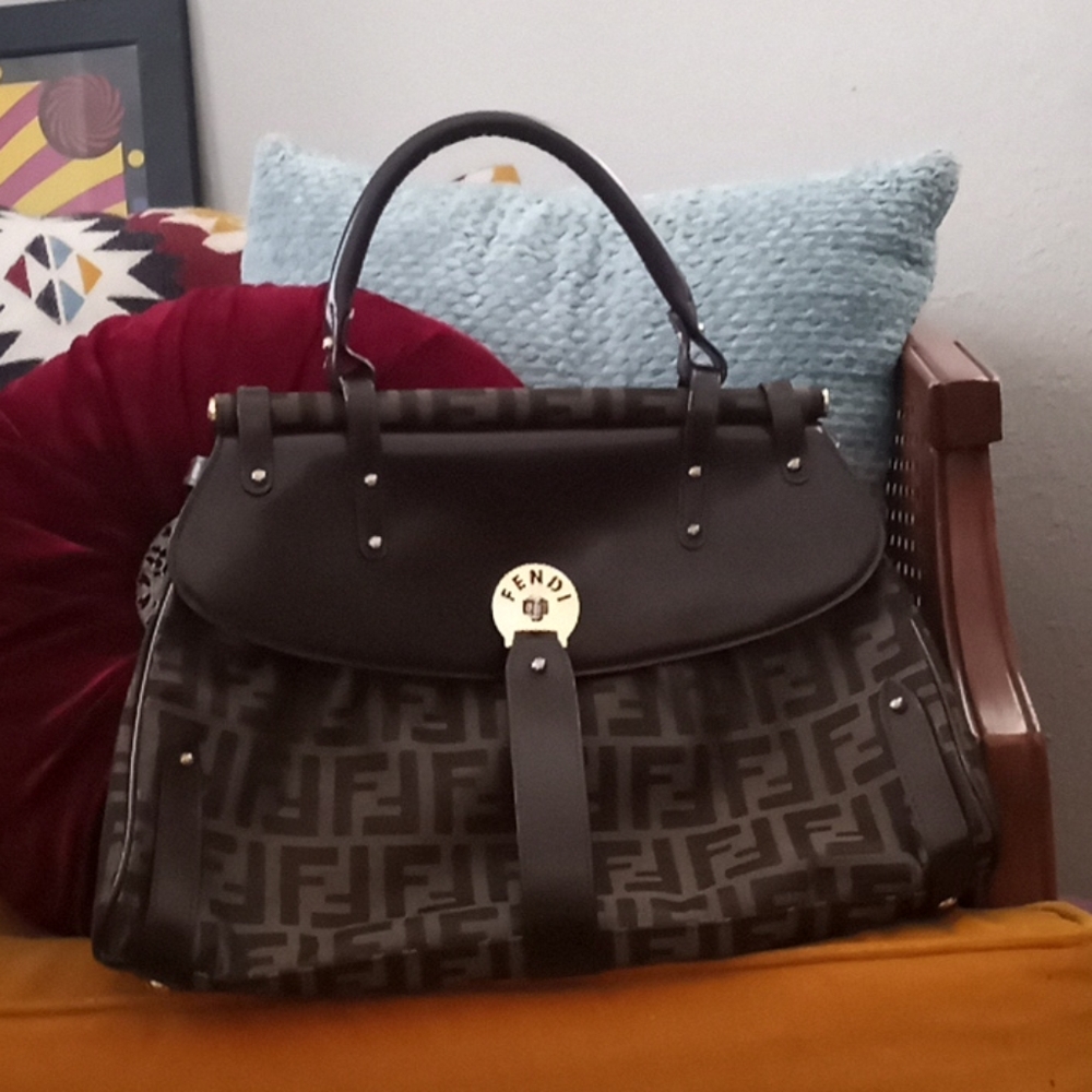 Fendi purse